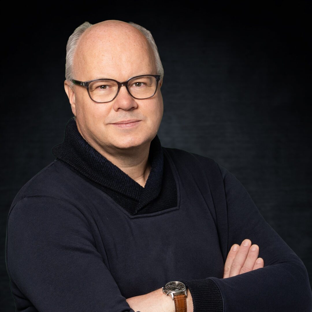 Jan den Hartog - Assistant Tax